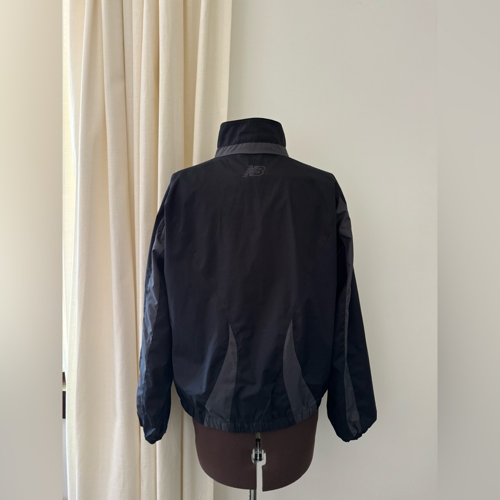 Women’s vintage New Balance windbreaker Jacket - Picture 9 of 16